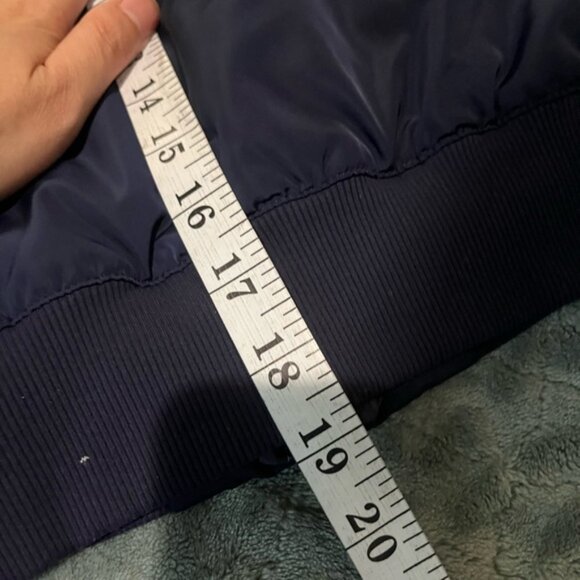 ALO Yoga Women's Navy down puffer Bomber Jacket S - Picture 5 of 6